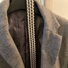 キクチタケオのコートとベルトの画像