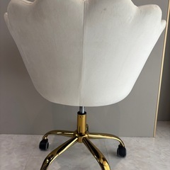 エステサロン使用＊貝殻チェア（アイボリー）ゴールド脚・キャスター付き☆の画像