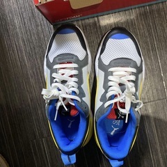 PUMA スニーカー カラーリング豊富の画像