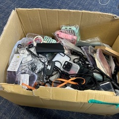 【ボックス販売】アウトレット　スマホケースアソートボックス　ボックス購入限定　取り置きなし　先着順　引取り限定　【〜12/13まで】の画像