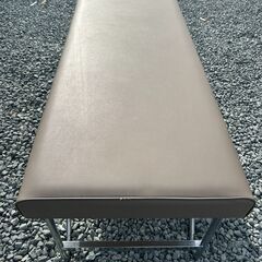 【施術ベッド】180×67×高さ61cm 診察台 エステ 整体 クリニック用の画像