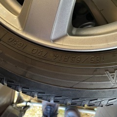 スタッドレスタイヤ　165/65R14 ホイール付きの画像