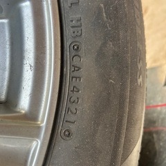 215/60R16 4本セット　スタッドレス　ノア　ヴォクシー 
　アルファード　ヴェルファイア  等の画像