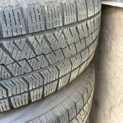215/60R16 4本セット　スタッドレス　ノア　ヴォクシー 
　アルファード　ヴェルファイア  等の画像