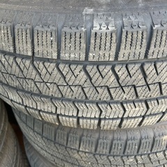 215/60R16 4本セット　スタッドレス　ノア　ヴォクシー 
　アルファード　ヴェルファイア  等の画像