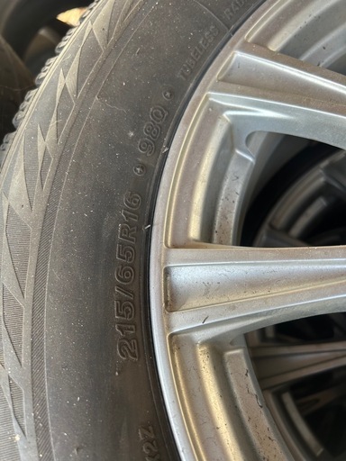 215/60R16 4本セット　スタッドレス　ノア　ヴォクシー 
　アルファード　ヴェルファイア  等