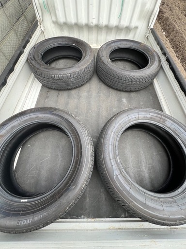 　225/60 R17  ノーマルタイヤ　ROCKBLADE