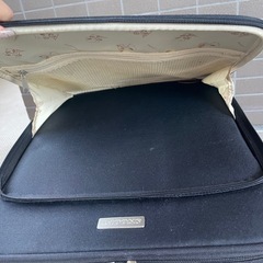 スヌーピー キャリーケースの画像