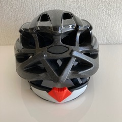 自転車用ヘルメット
の画像