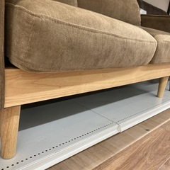 ブラウンの2人掛けソファーのご紹介です！の画像