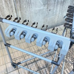 ガーデンツールオーガナイザー キャスター付き ローリングコーナーツール収納ラック の画像