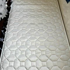 シングルベット＆マットレスの画像