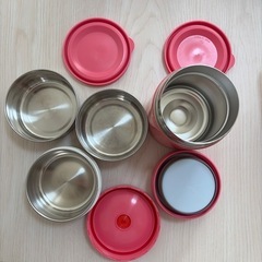 お弁当箱の画像