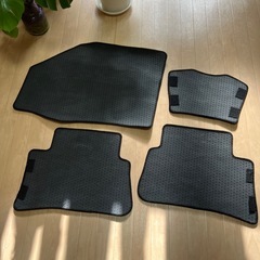 【新品、未使用】車　フロアマットの画像