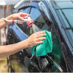 中古車（主にハイエース）の内装・外装クリーニングスタッフの画像