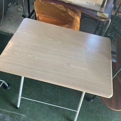 お取引き中です！折りたたみテーブル　ライトブラウン　の画像