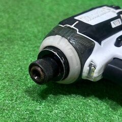 マキタ(makita) TD138DZW コードレスインパクトドライバー【船橋馬込店】【店頭取引限定】【中古】管理番号：ITG9ESOZSGS9の画像