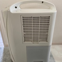 除湿機 CORONA 2018年製
の画像