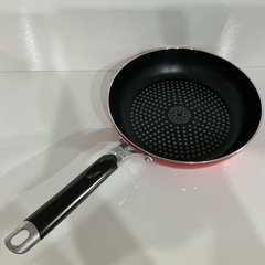 お得な3点セット🉐IH対応✨未使用品❗️フライパン26cm両手鍋18cm片手鍋18cmフッ素樹脂加工(ダイヤモンドコーティング)リンベル取扱説明書付き❣️ピンクの画像