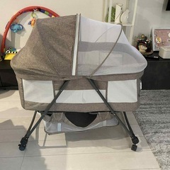 ベビーベッド 折りたたみ キャスター付き 蚊帳あり の画像