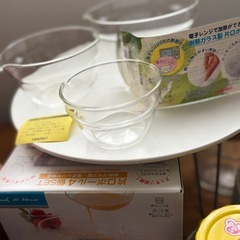 新品片口ボール、レンジ容器3点セット、空き瓶、お菓子の型等の画像