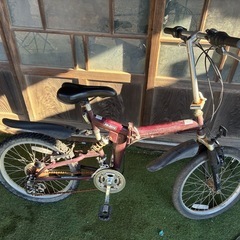 ギヤ付き折りたたみ自転車の画像