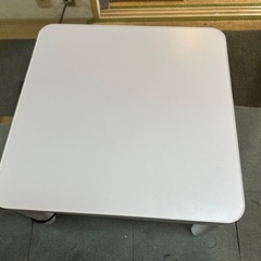 アイリスオーヤマ　こたつ　ホワイトの画像