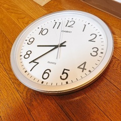 CASIO 掛け時計の画像