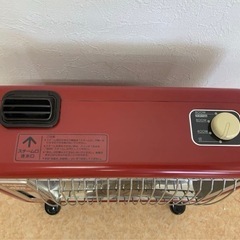 J100282 TOSHIBA 東芝電気温風ストーブ SF-807HT レッド 電気ストーブ 暖房器具の画像