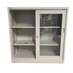 生興　ガラス　引き違い書庫　３段　ニューグレー　G-335SG　（在庫：１）の画像