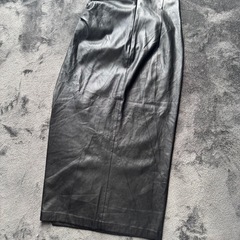 ZARA スリットスカート　フェイクレザーの画像