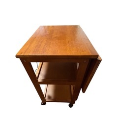 キッチンワゴン　コンセント　の画像