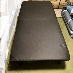 【0円】折りたたみシングルベッド（ブラウン）
