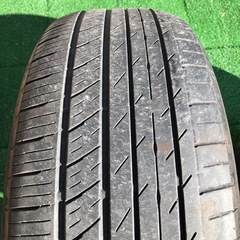 中古ノーマルタイヤ　235/55R19  4本の画像