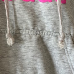 アディダスオリジナルパーカーの画像