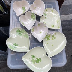 食器セット　8枚　ハート型　クローバー　グリーンの画像