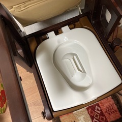 引き取り限定　介護用トイレの画像