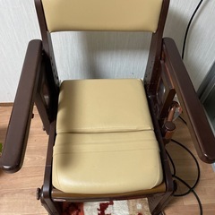 引き取り限定　介護用トイレの画像