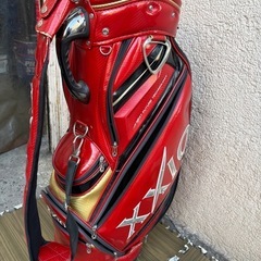 ゼクシオ　ゴルフバッグの画像