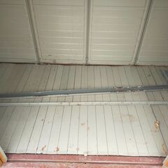 △ YODOKO ヨドコウ ヨド物置 もくめ 大型物置 物置 倉庫 木目調 最高高さ 208.5cm 幅 290.5cm 奥行 149cm 鍵無し 現状渡しの画像