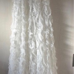 ウェディングドレス　白　フェザーの画像