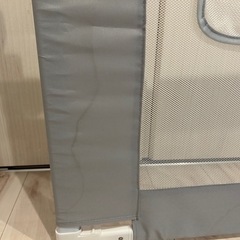 ベッドガード2つの画像