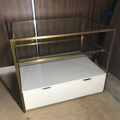 定価11万以上！ディスプレイに⭕️トロッコ引き出し付きの店舗什器の画像