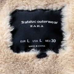 美品！ZARA極暖コート　ジャケット　Lサイズの画像