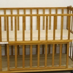 大和屋ベビーベッドの画像