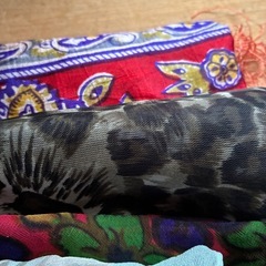 スカーフ8枚　大きさ色々の画像