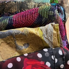 スカーフ8枚　大きさ色々の画像