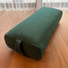 ヨガ好きの方に♪Manduka ヨガ ボルスター enlight レキュタンギュラーの画像