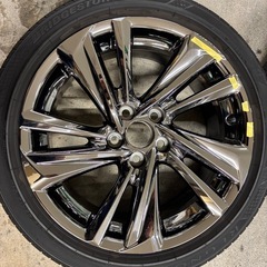 クラウンRSアドバンス後期　純正アルミタイヤの画像