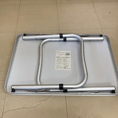 ミニ折りたたみテーブルの画像